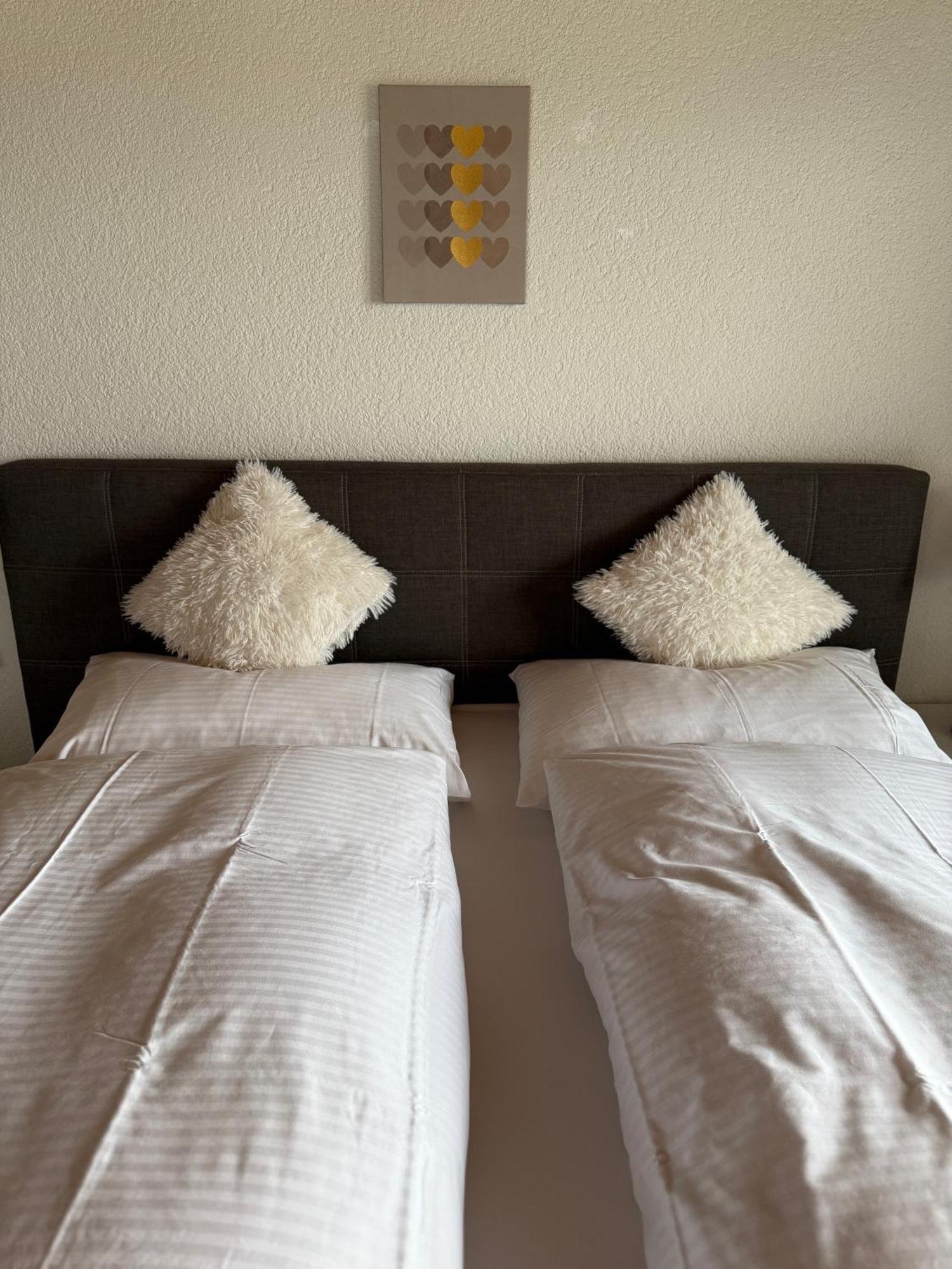 Eva'S Seeblick Krattigen Room photo